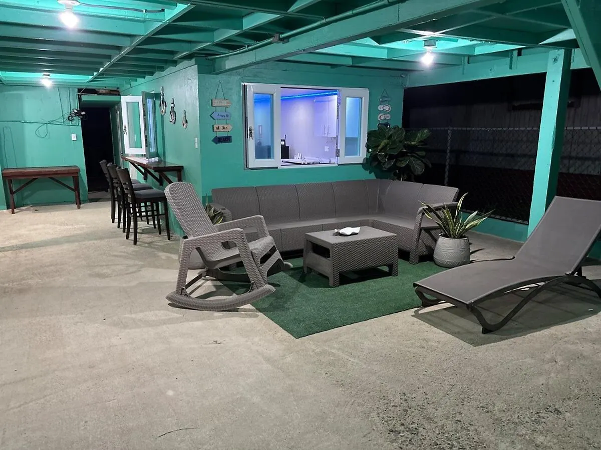 Mami Ana Beach House, The Oceanfront Rest Hideaway ! Ceiba 0*,  Porto Riko